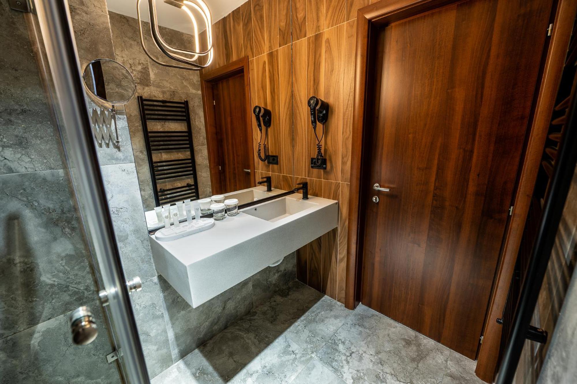 Complex Turistic Casa Romaneasca Кэлимэнешти Экстерьер фото